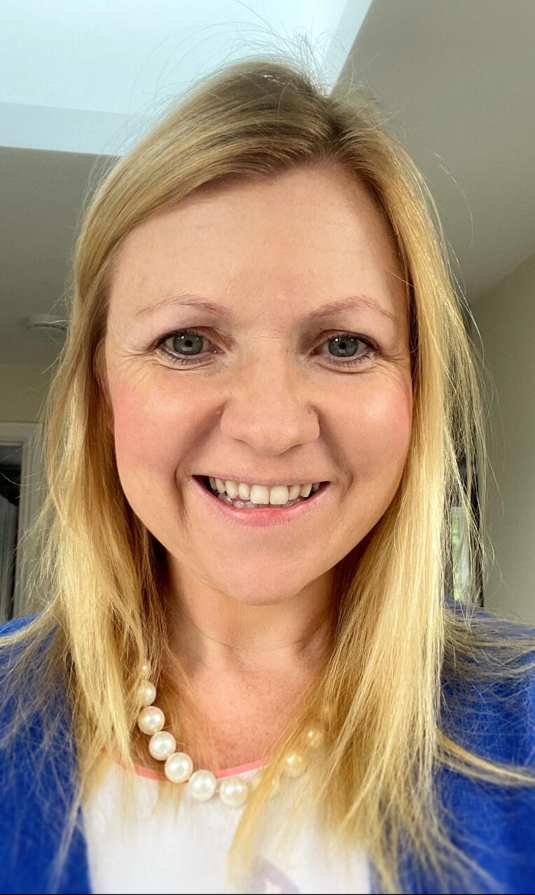 Miss Michelle Baker is a Specialist Registrar in Plastic, Reconstructive and Burn Surgery at Stoke Mandeville Hospital. she is a member of the trainee leadership board for Buckingham Healthcare NHS trust. She is a strong advocate of inclusive training and